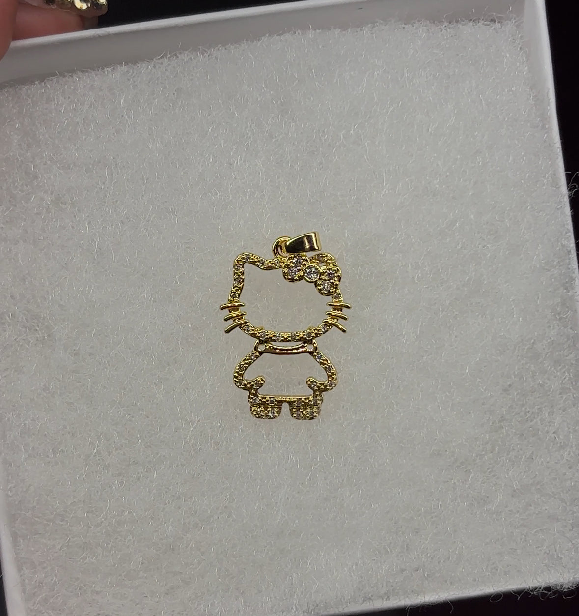 HK OPEN FB PENDANT