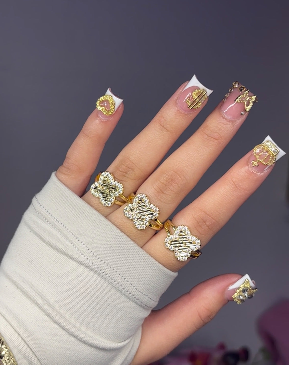 CLOVER RING