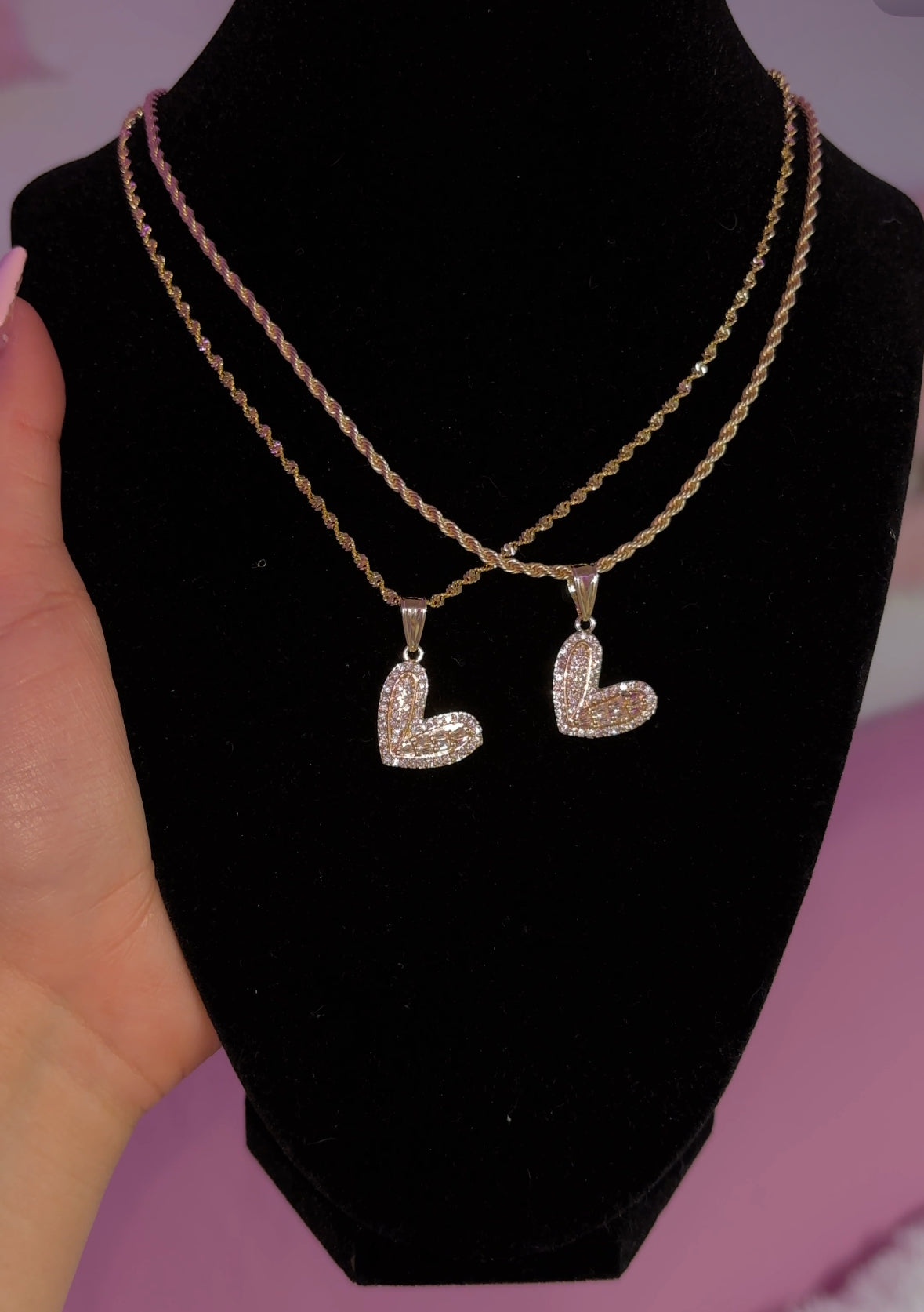 ANGEL HRT NECKLACE